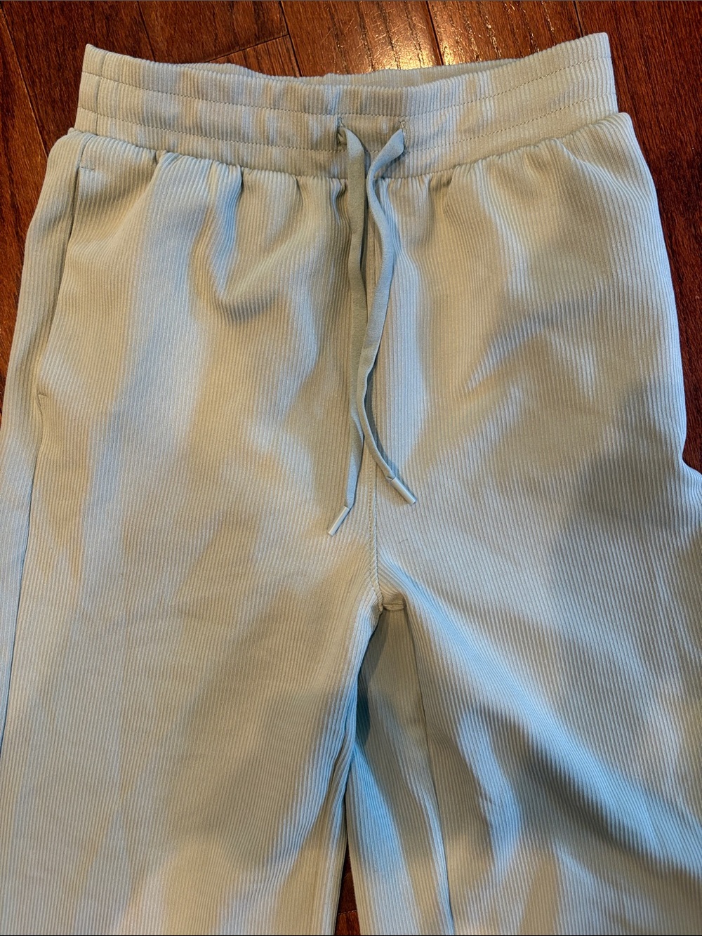 All in motion Light Sage Wide-Leg Drawstring Pants - Picture 2 of 4